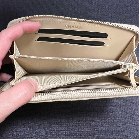Authentic Chanel beige tan medium zip wallet - Picture 6 of 6